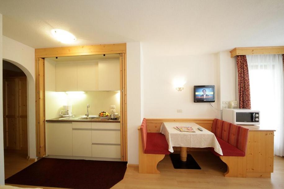 Apartments Lasteis La Villa  Ngoại thất bức ảnh