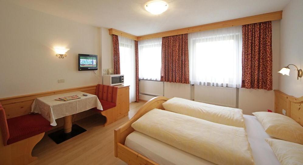 Apartments Lasteis La Villa  Ngoại thất bức ảnh