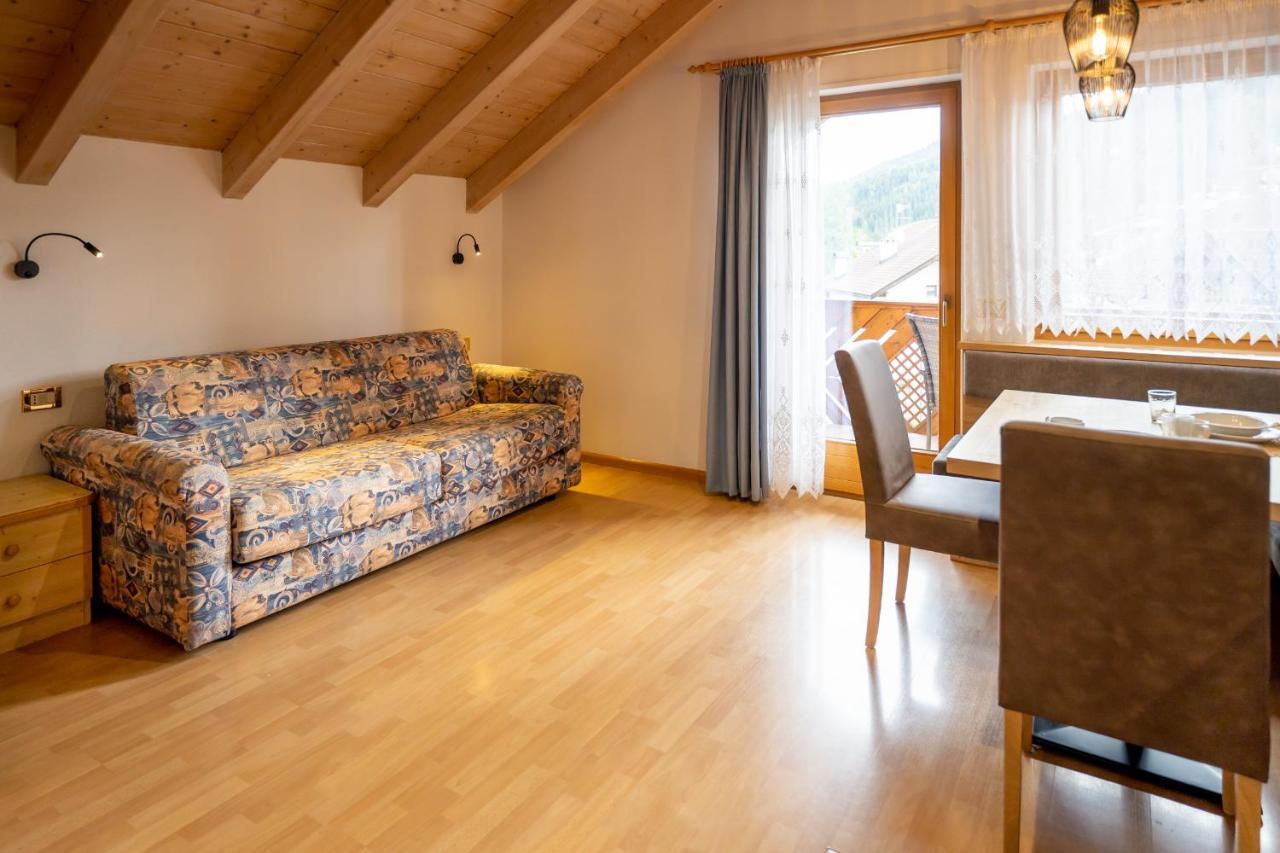 Apartments Lasteis La Villa  Ngoại thất bức ảnh