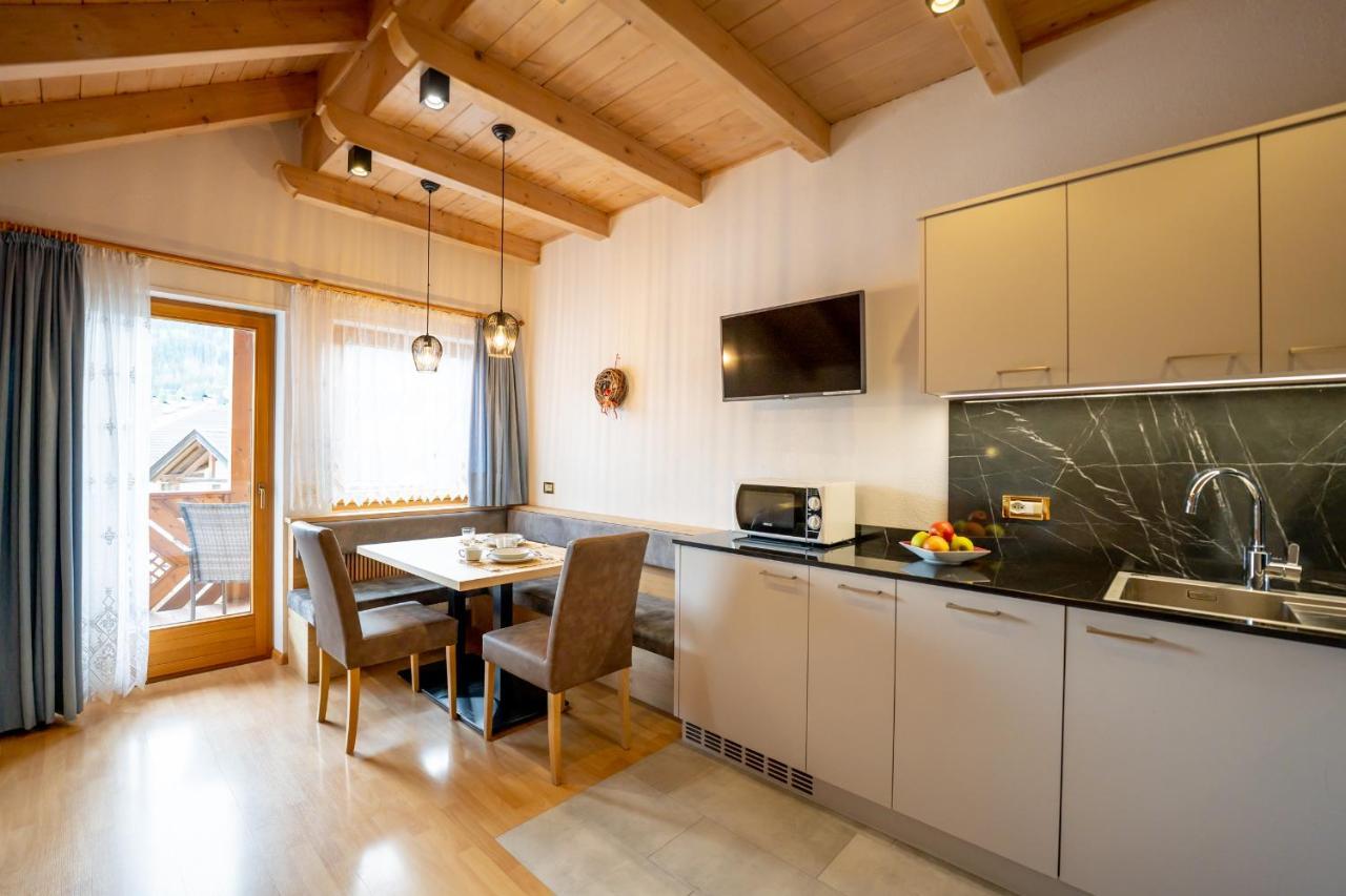 Apartments Lasteis La Villa  Ngoại thất bức ảnh