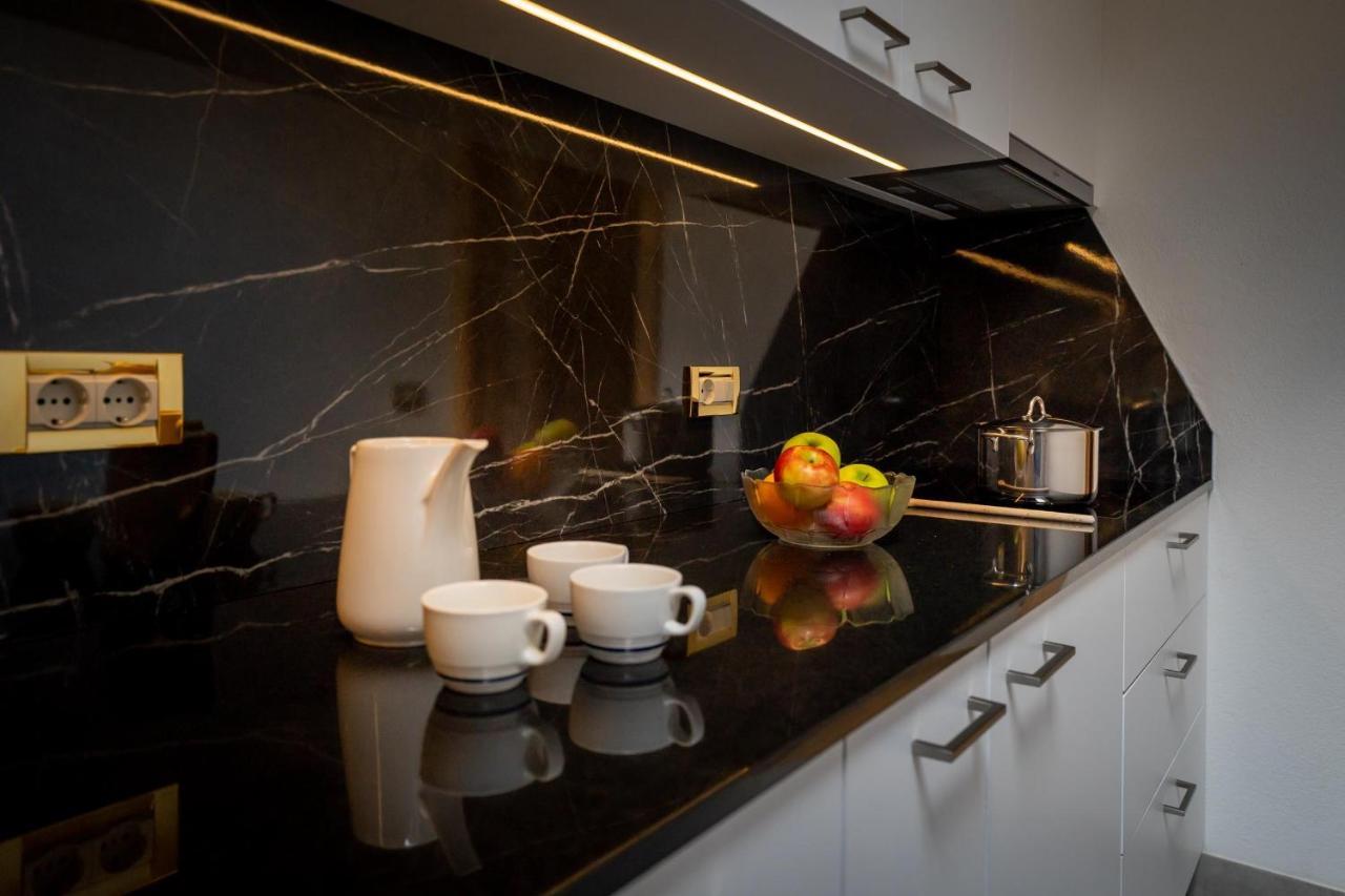 Apartments Lasteis La Villa  Ngoại thất bức ảnh