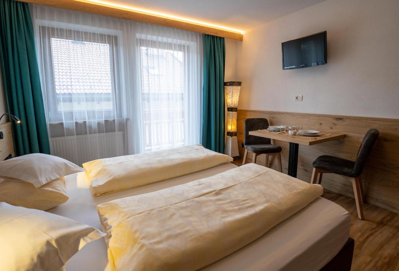 Apartments Lasteis La Villa  Ngoại thất bức ảnh