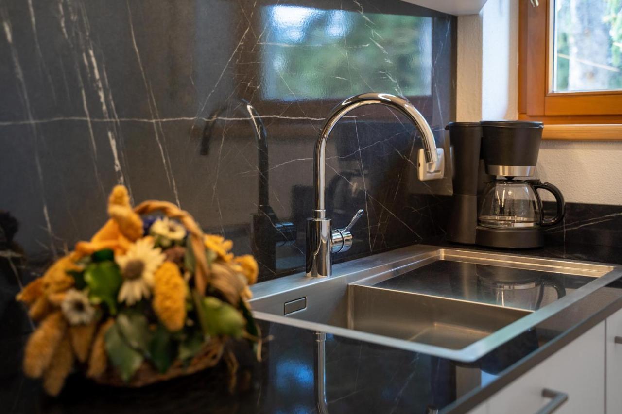 Apartments Lasteis La Villa  Ngoại thất bức ảnh