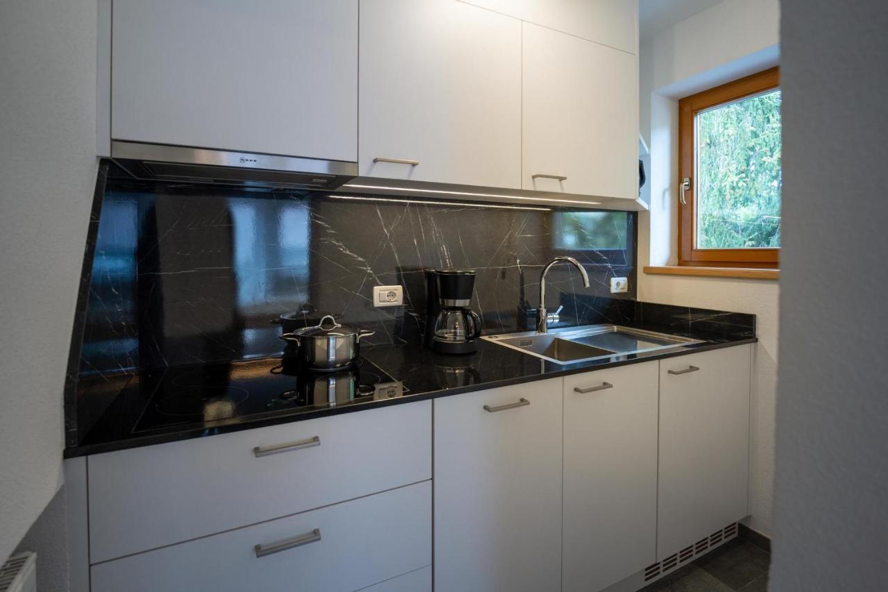 Apartments Lasteis La Villa  Ngoại thất bức ảnh